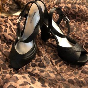 American Eagle Shoes 👞